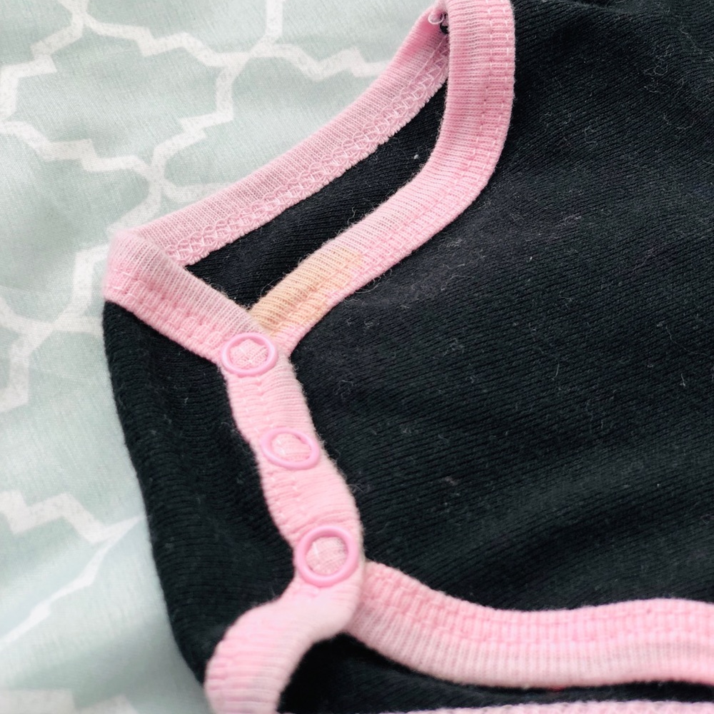 Onsie - Picture 3 of 7